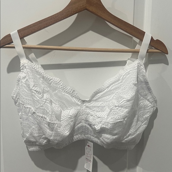 COS Other - Cosabella White Lace Dolce Curvey Bralette Size XL‎